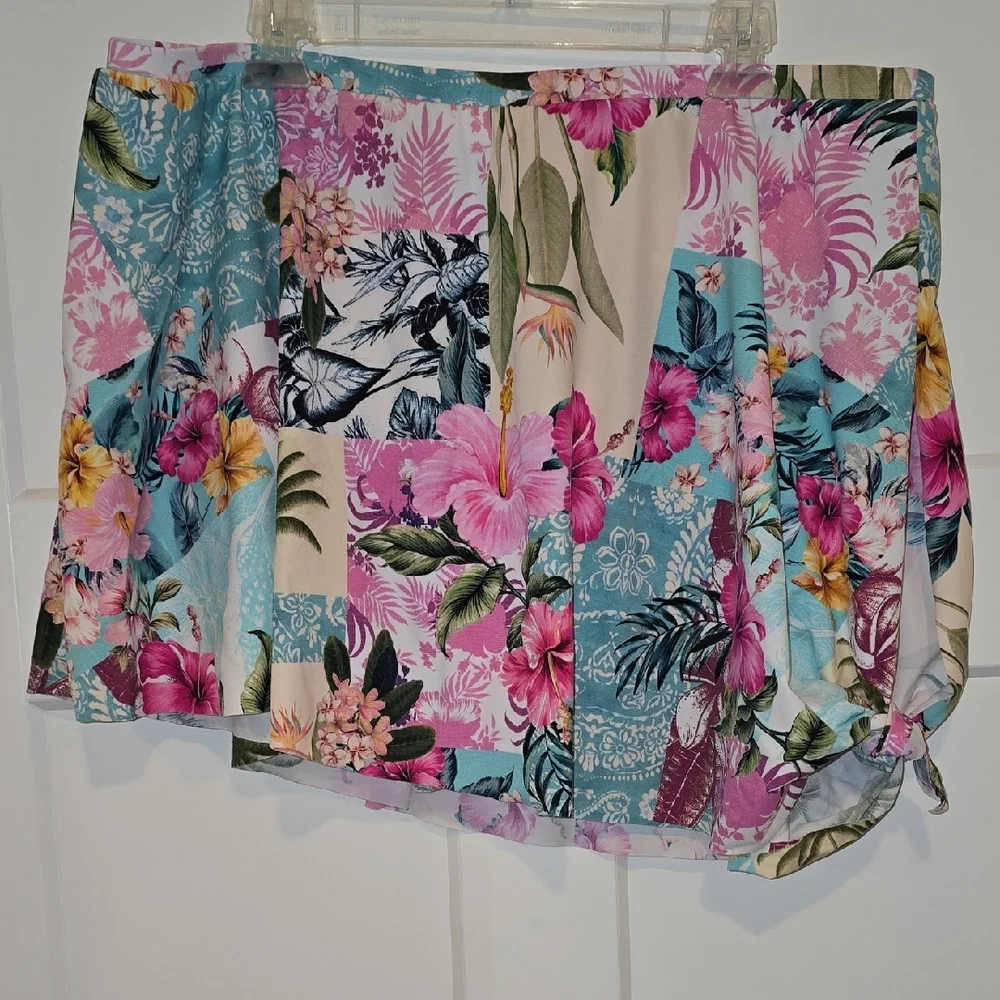 Torrid Floral V-Neck Bikini Set - Picture 7 of 12